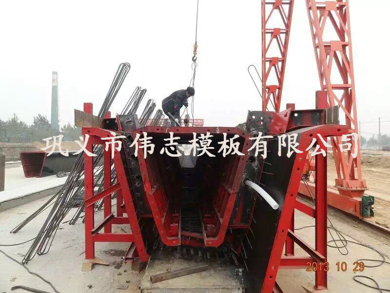 箱梁鋼模板生產現(xiàn)場